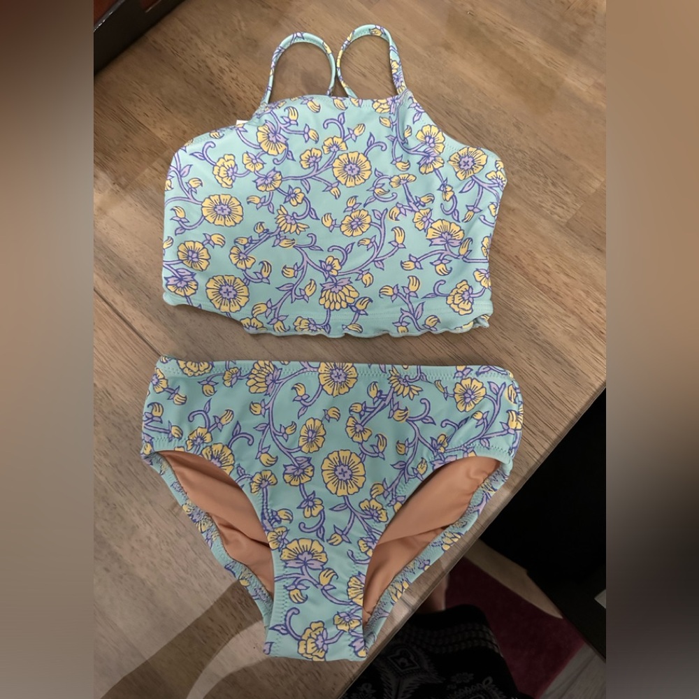 CrewCuts Two Piece Bathing Suit Size Children 4/5. Pretty flower pattern, NWT